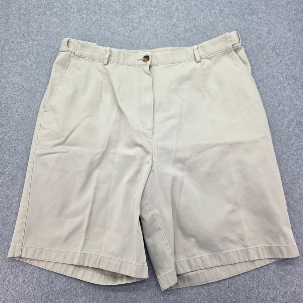 L.L.‎ Bean Original Fit Khaki Cotton Pleated Shorts Women Size 18 Summer Outdoor
